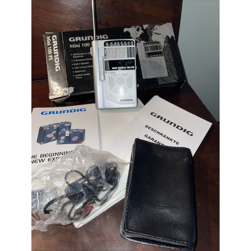 Grundig Mini World 100 PE AM/FM‎ 6 Short Wave Radio